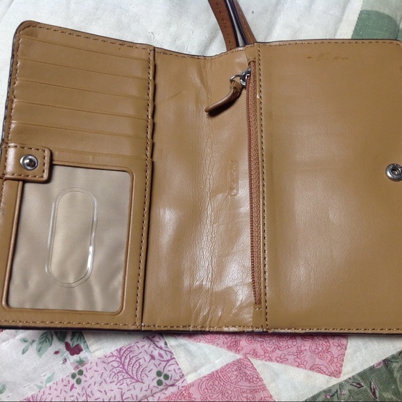 Coach - Picture 2 of 2